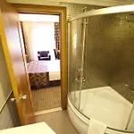 Tugcu Select Hotel