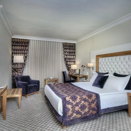 Tugcu Select Hotel