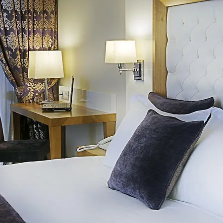 Tugcu Select Hotel