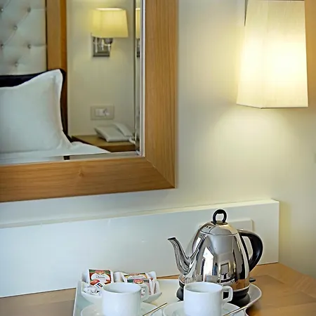 Tugcu Select Hotel