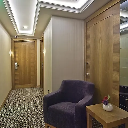 Tugcu Select Hotel