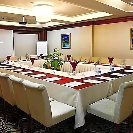 Tugcu Select Hotel