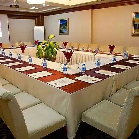 Tugcu Select 4*