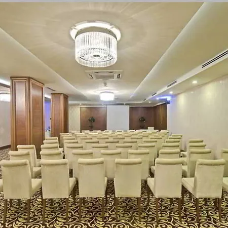 투그쿠 셀렉트 4* 부루사